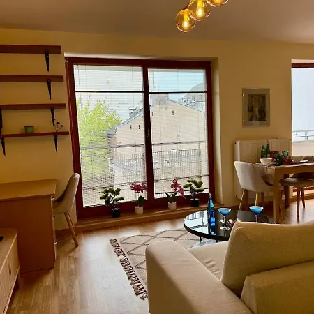 Cozy In The Heart Of Old Prague, Walking Distance To The Old Town, Zoo, Prague Park And National Stadium Апартаменты