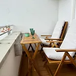 Cozy In The Heart Of Old Prague, Walking Distance To The Old Town, Zoo, Prague Park And National Stadium * Warschau