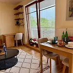 Apartment Cozy In The Heart Of Old Prague, Walking Distance To The Old Town, Zoo, Prague Park And National Stadium