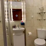 Cozy In The Heart Of Old Prague, Walking Distance To The Old Town, Zoo, Prague Park And National Stadium