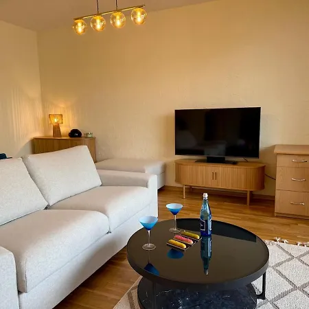 شقة Cozy In The Heart Of Old Prague, Walking Distance To The Old Town, Zoo, Prague Park And National Stadium وارسو