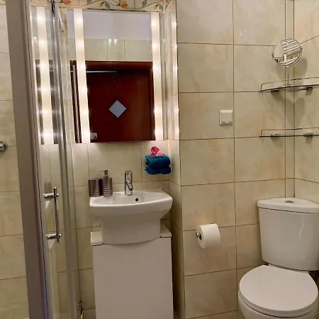 Cozy In The Heart Of Old Prague, Walking Distance To The Old Town, Zoo, Prague Park And National Stadium